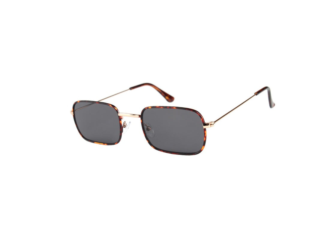 Sunglasses with tortoiseshell frame 